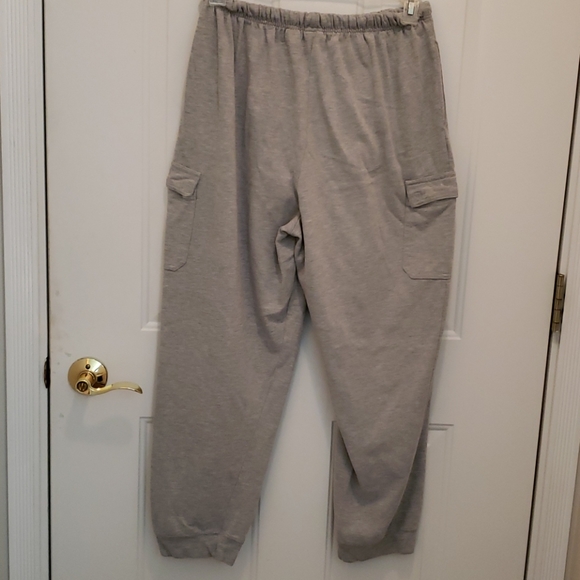 *3 for $25*  Bold Spirit Sweat Suit (2 pieces) - Size Large - Picture 8 of 13